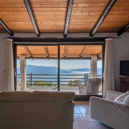 Delle Rose By Interhome Vakantiehuis
