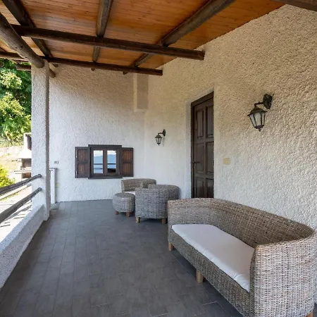 Locazione Turistica Delle Rose Casa vacanze *